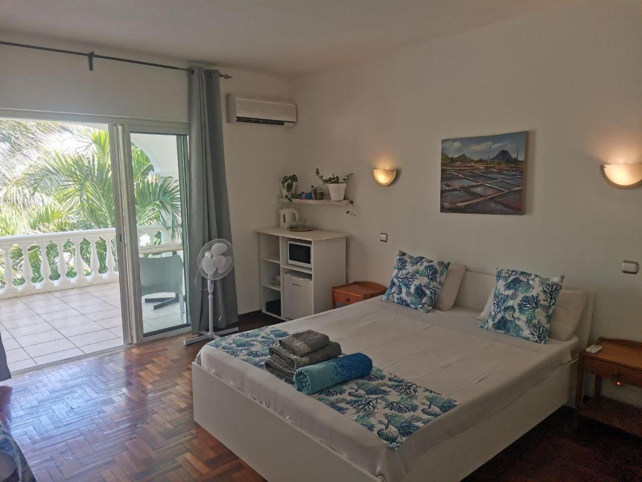 Artists House Apartment ริวิแยร์นัวร์ ห้อง รูปภาพ